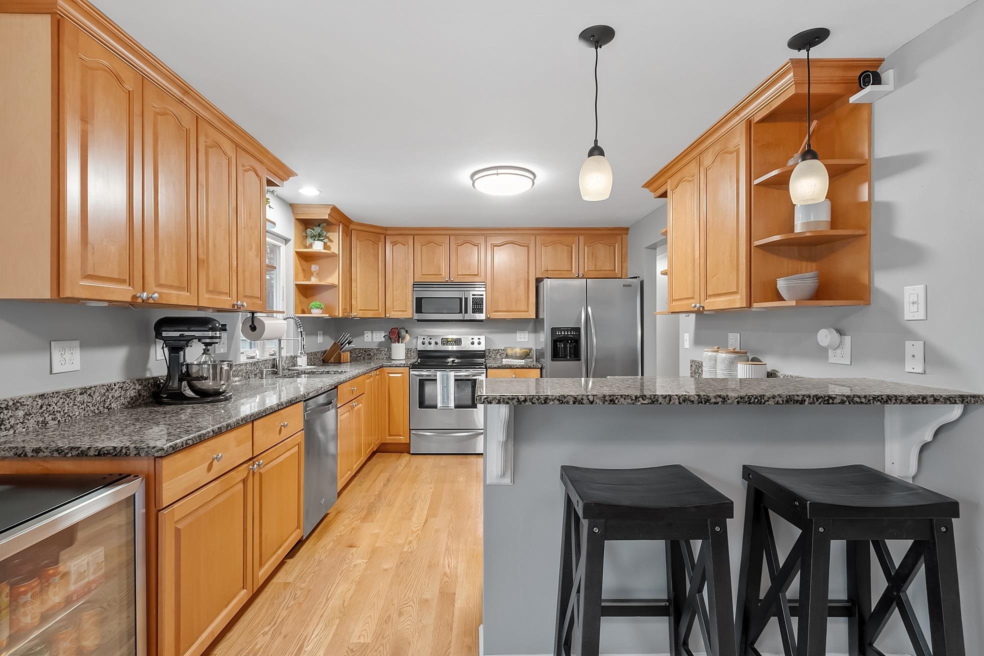 46 Bean Road Merrimack, NH 03054 - Photo 3 of 40