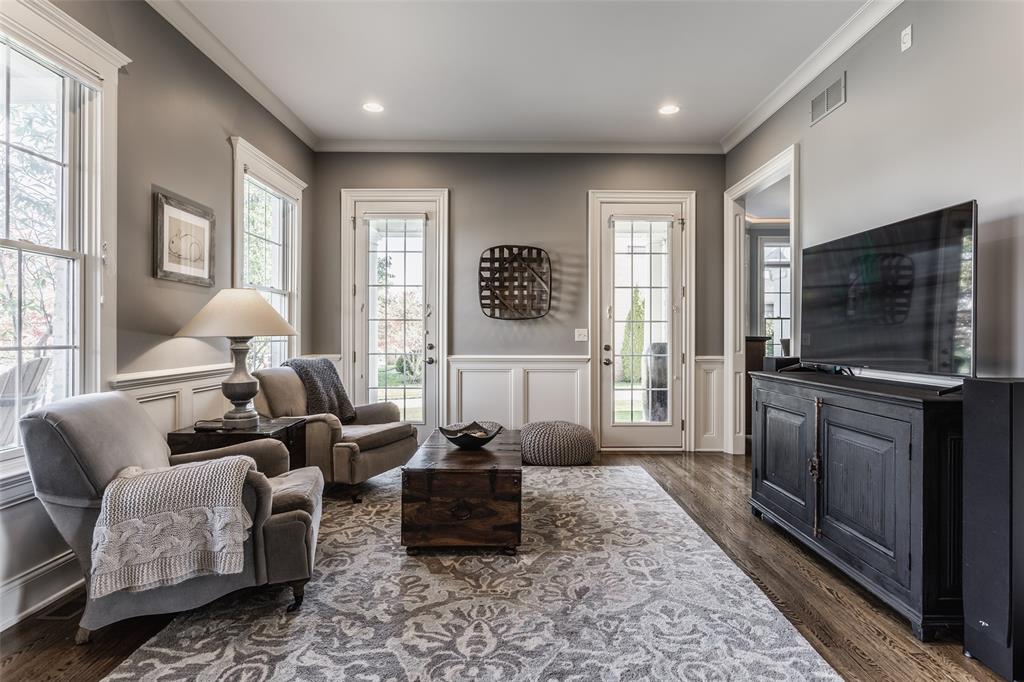 2103 Finchley Road Carmel, IN 46032 - Photo 10 of 39 Gallery Image 10