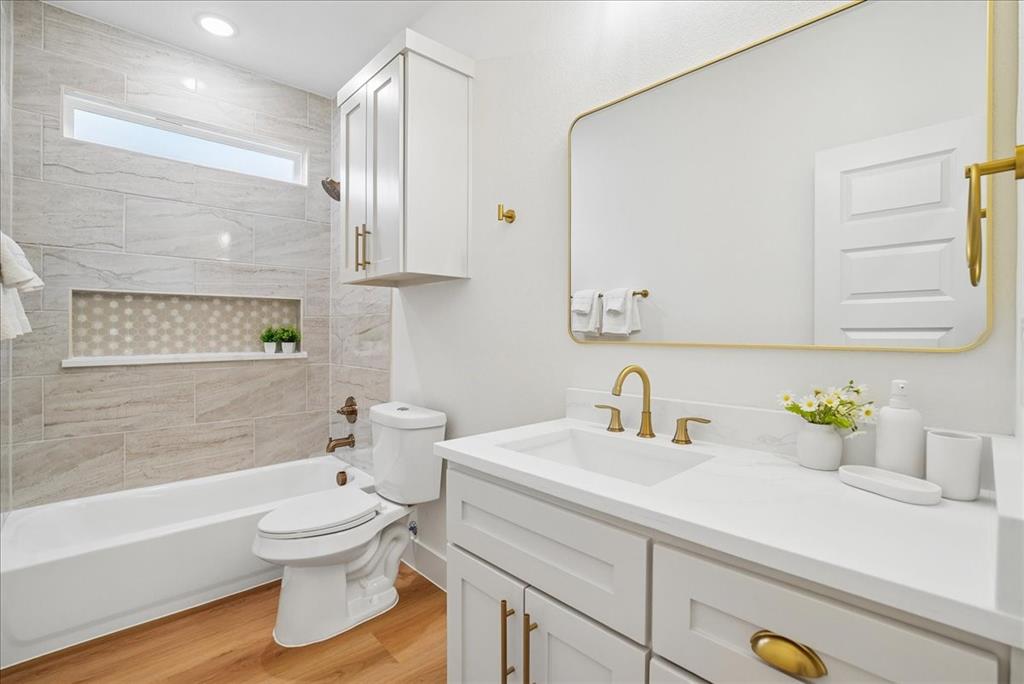 5629 Oak Grove Road Fort Worth, TX 76134 - Photo 8 of 30 Gallery Image 8