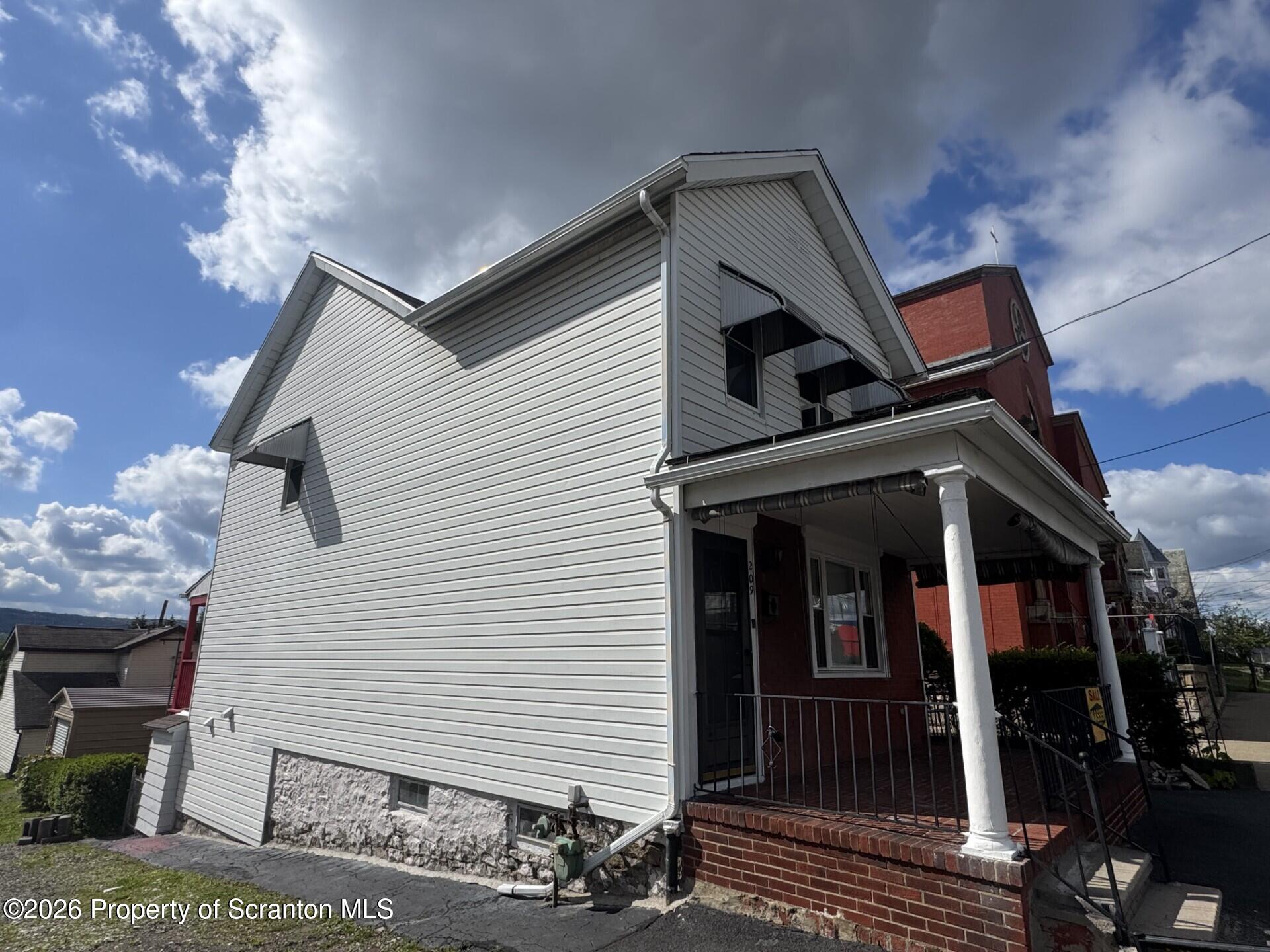 209 South Main Avenue Scranton, PA 18504 - Photo 17 of 19 Corner View