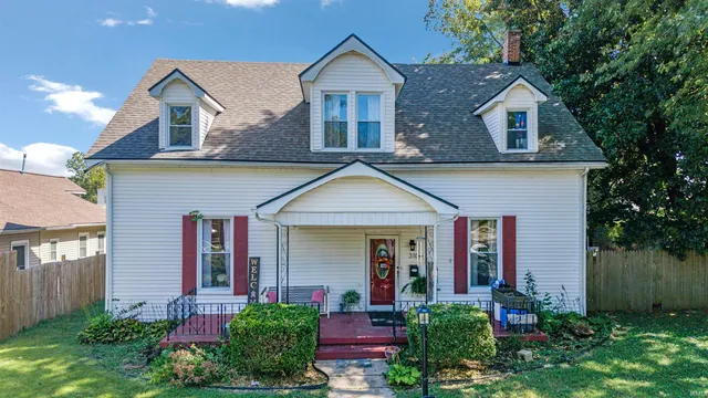 $176,000 | 310 South Hart Street, Princeton, IN 47670