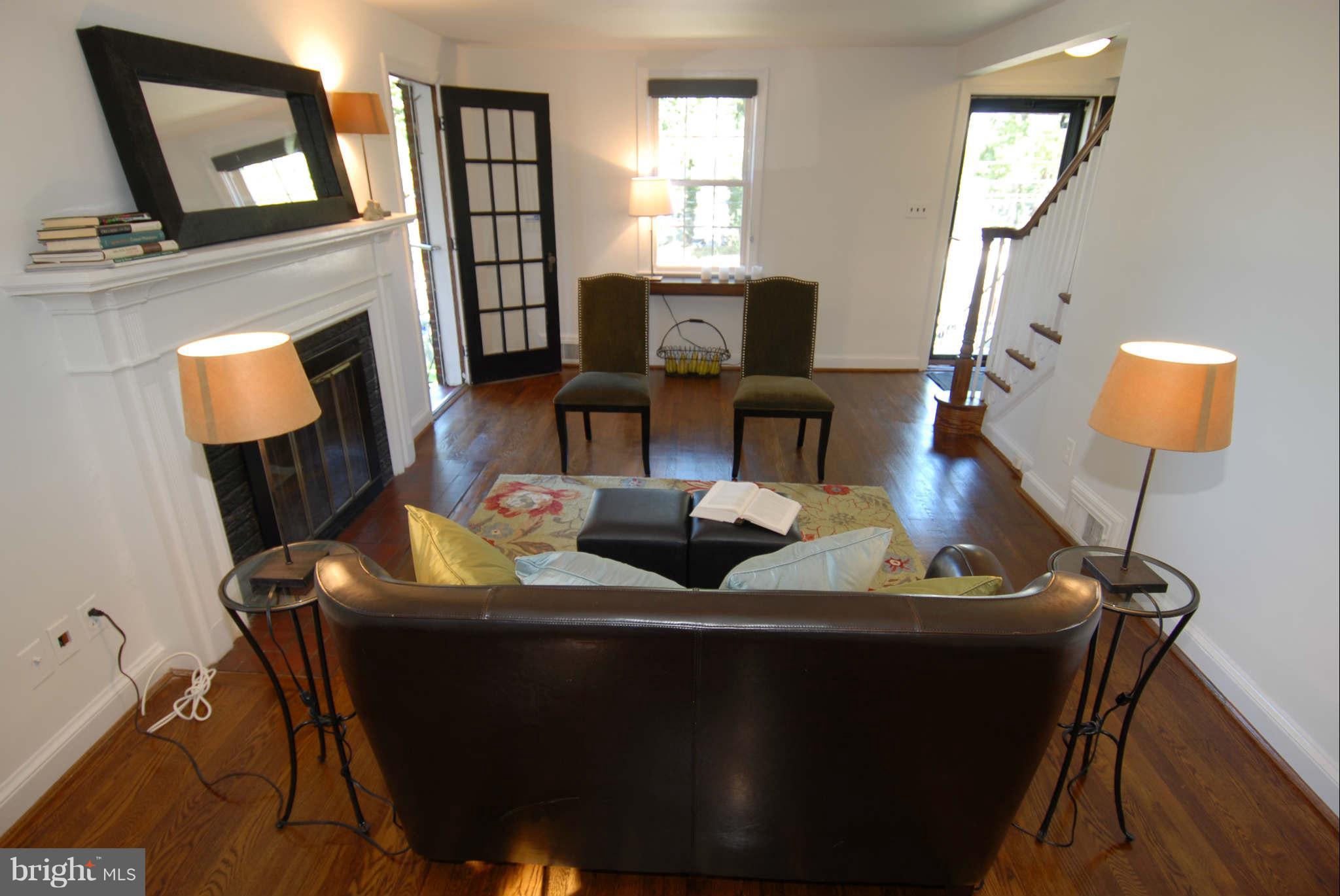 4406 Jones Bridge Road Bethesda, MD 20814 - Photo 2 of 21 Living Room