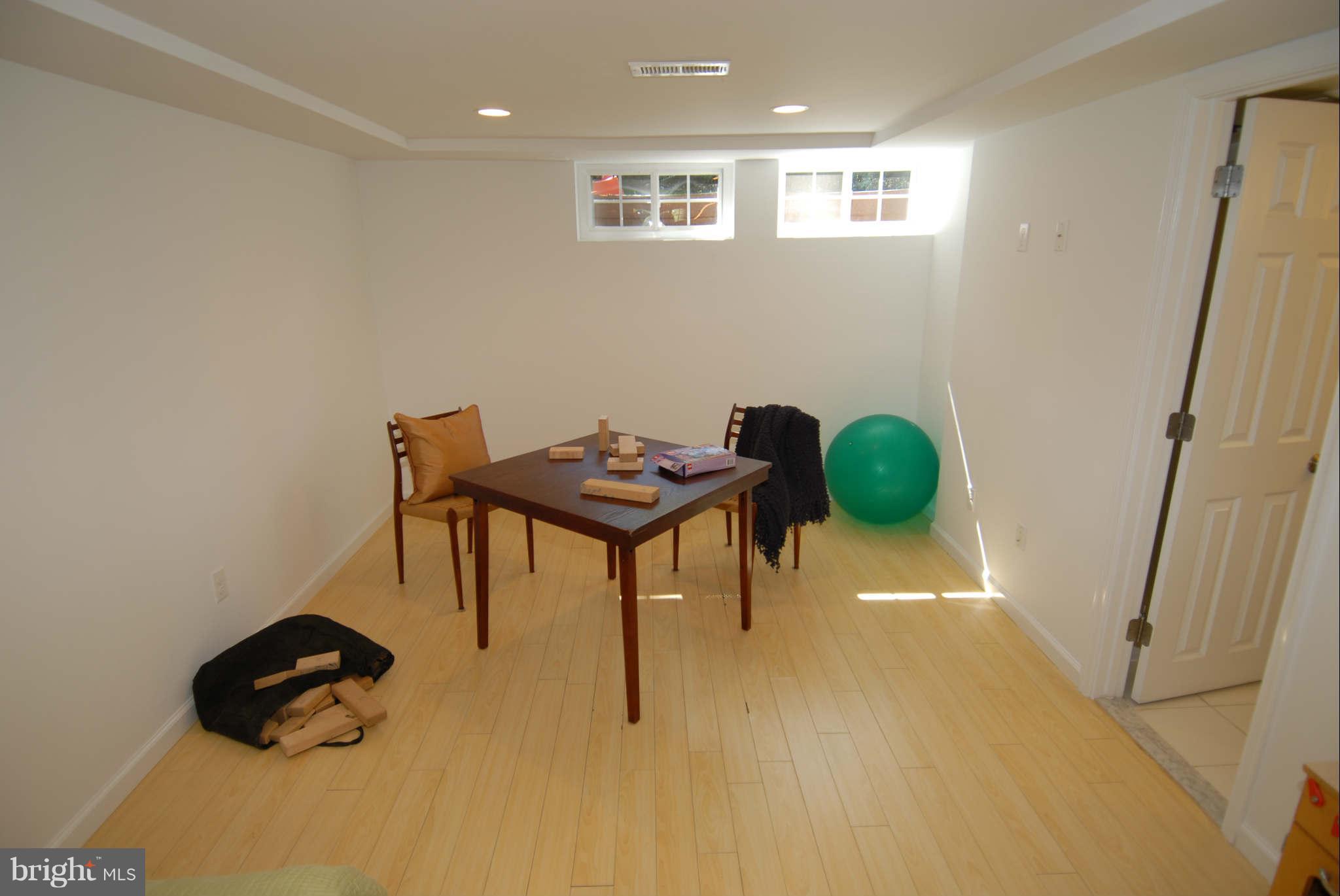 4406 Jones Bridge Road Bethesda, MD 20814 - Photo 16 of 21 Family Room