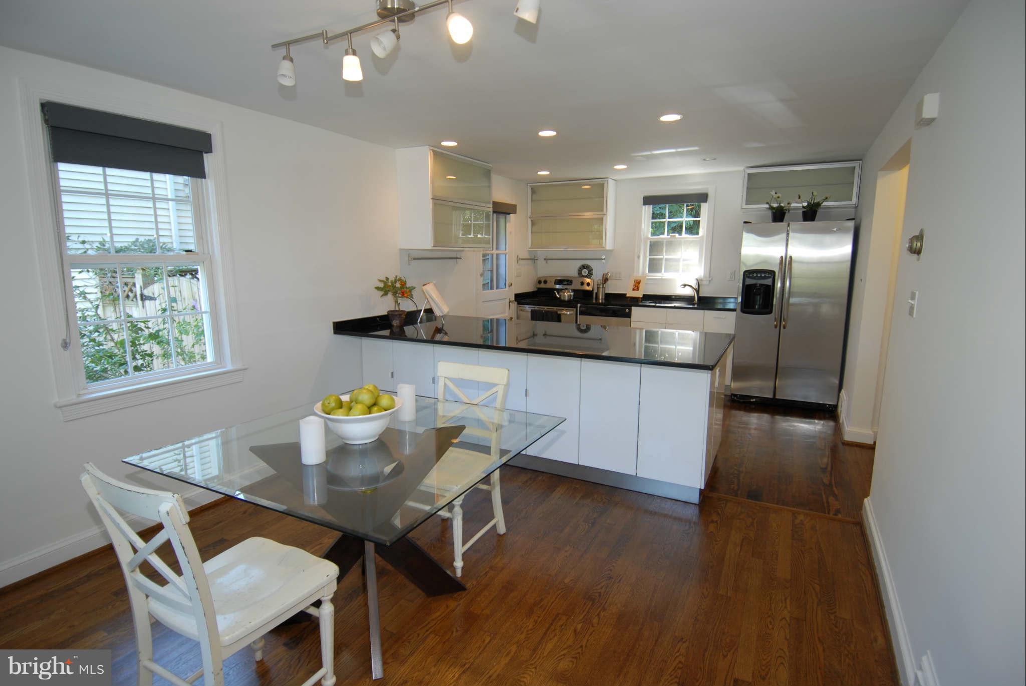 4406 Jones Bridge Road Bethesda, MD 20814 - Photo 8 of 21 Kitchen/Dining