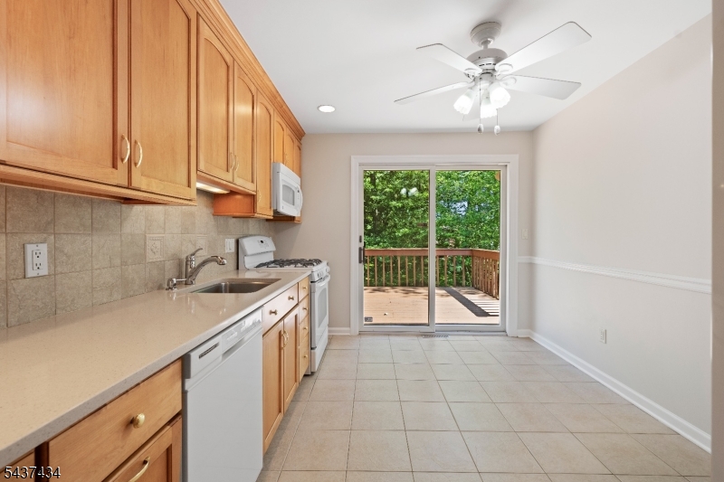 244 Malapardis Road Cedar Knolls, NJ 07927 - Photo 12 of 32