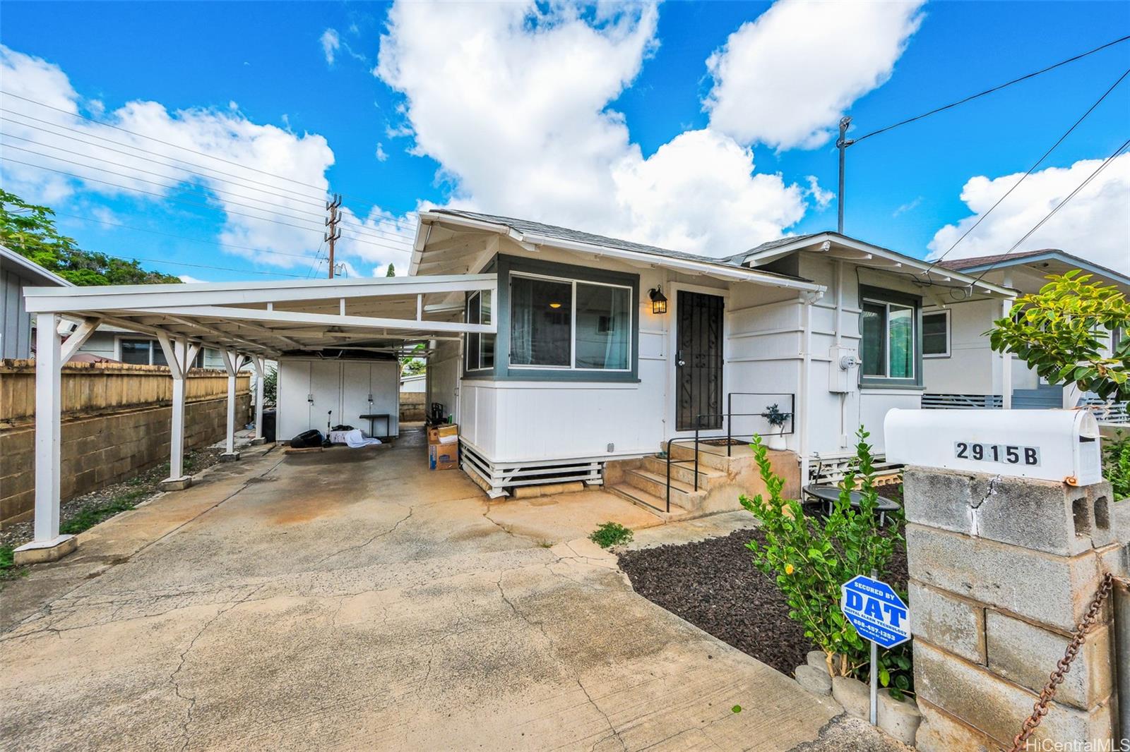 2915 Koali Road, Unit B Honolulu, HI 96826 - Photo 1 of 1 a view of a house with a patio