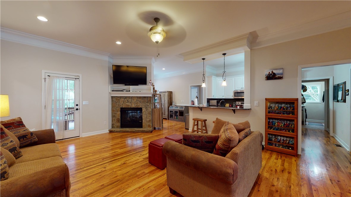 867 North Old Pendleton Road Liberty, SC 29657 - Photo 4 of 31