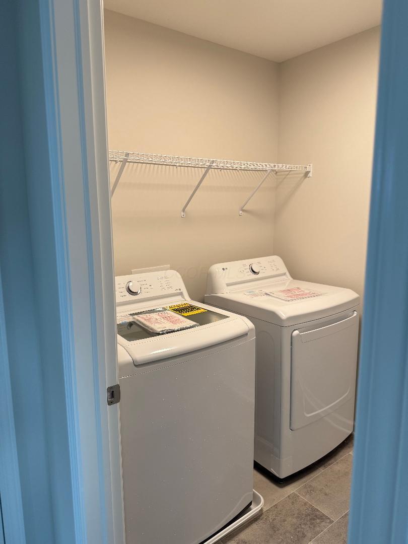 6582 Wheatly Road, Unit 601 New Albany, OH 43054 - Photo 27 of 33 laundry room