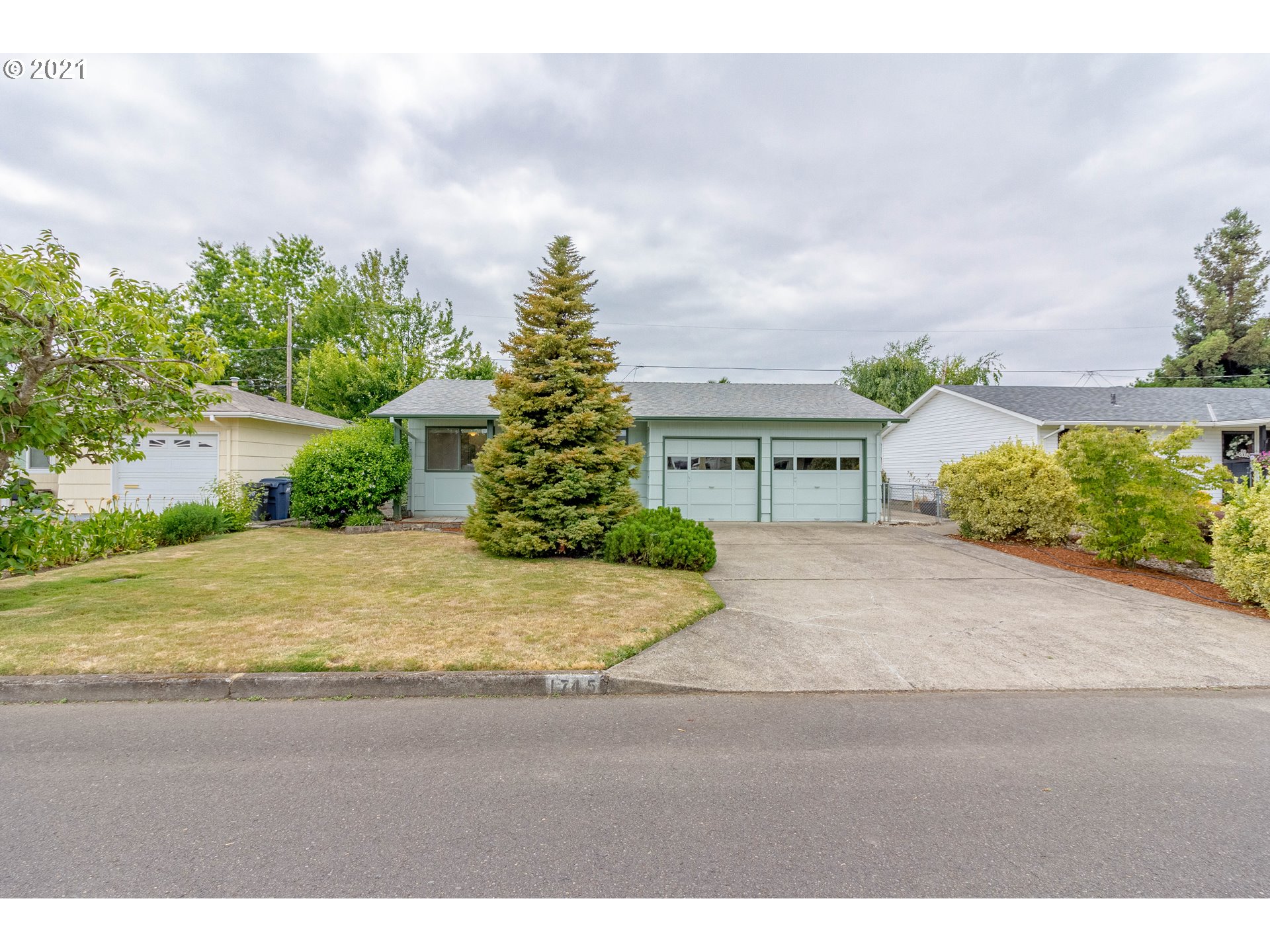 1745 Sallal Road Woodburn, OR 97071 - Photo 1 of 23 Gallery Image 1