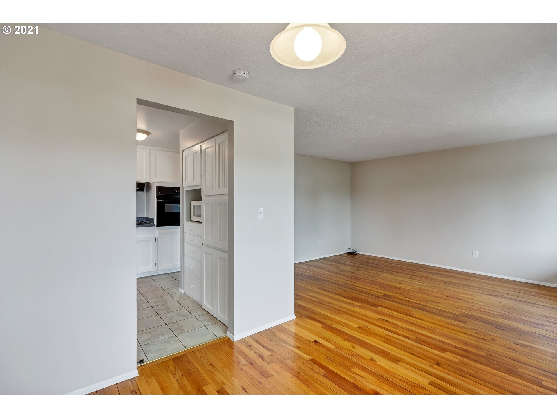 1745 Sallal Road Woodburn, OR 97071 - Photo 13 of 23 Gallery Image 13