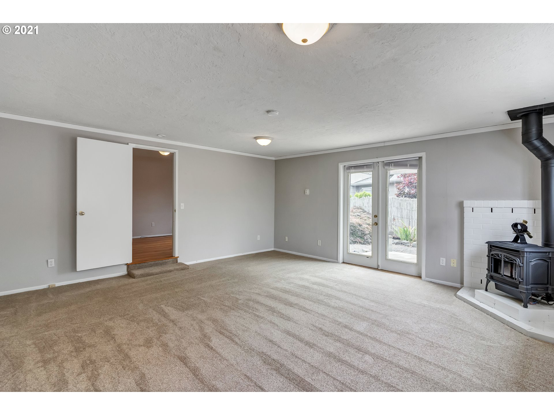 1745 Sallal Road Woodburn, OR 97071 - Photo 15 of 23 Gallery Image 15