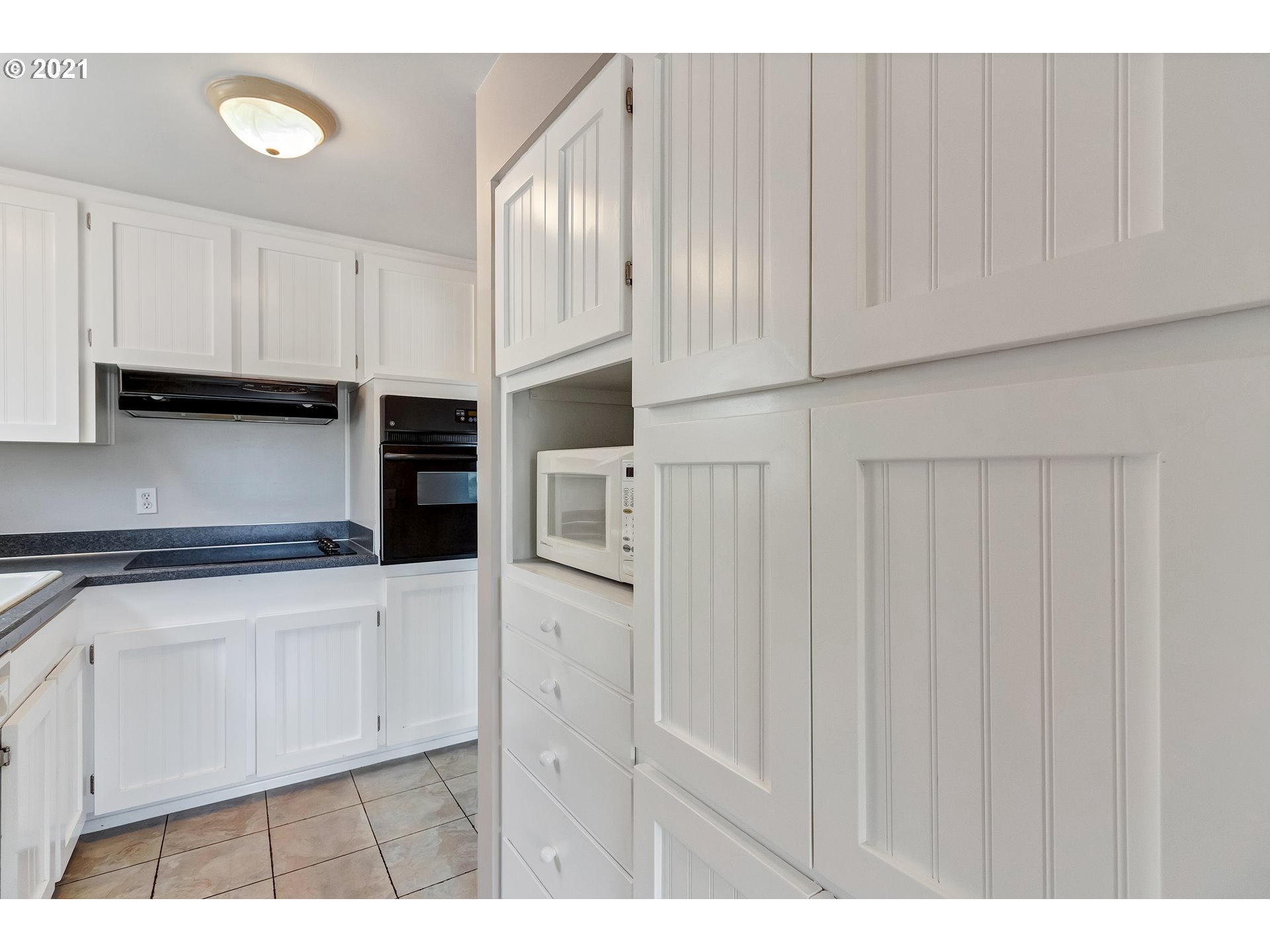 1745 Sallal Road Woodburn, OR 97071 - Photo 5 of 23 Gallery Image 5