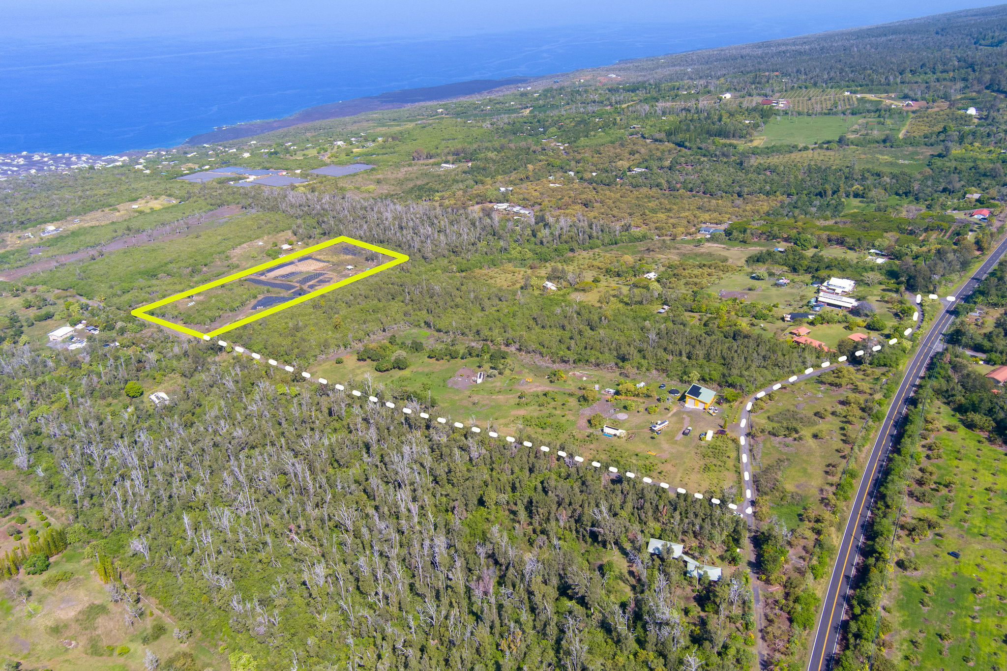 89-830 Lot 12 Pohulai Road Captain Cook, HI 96704 - Photo 4 of 21 a view of an ocean and beach