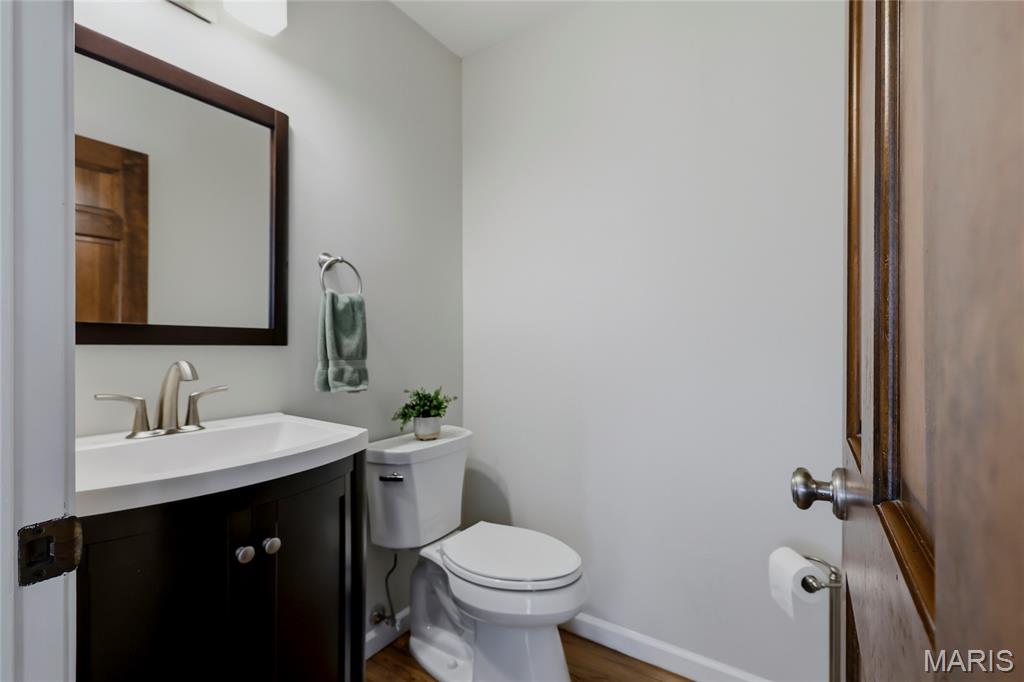 1510 Timber Point Court Chesterfield, MO 63017 - Photo 16 of 44