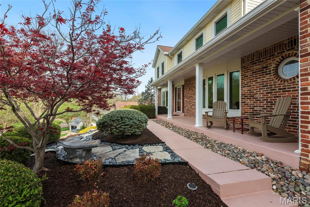 1510 Timber Point Court Chesterfield, MO 63017 - Photo 2 of 44