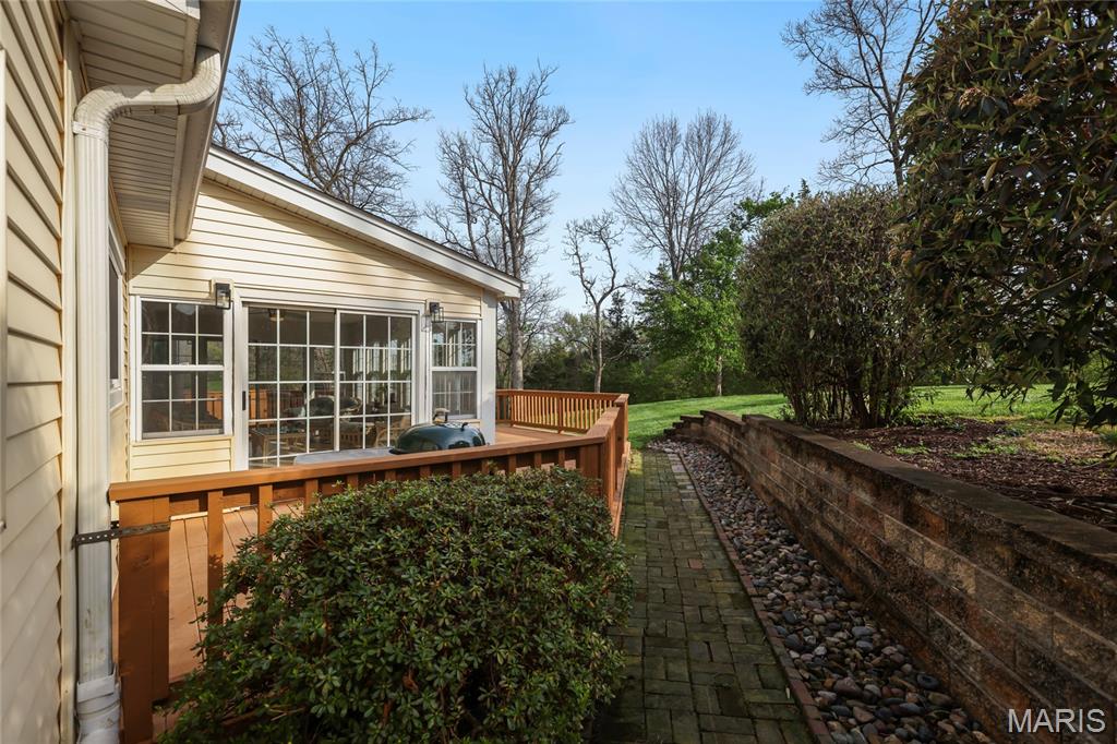 1510 Timber Point Court Chesterfield, MO 63017 - Photo 35 of 44