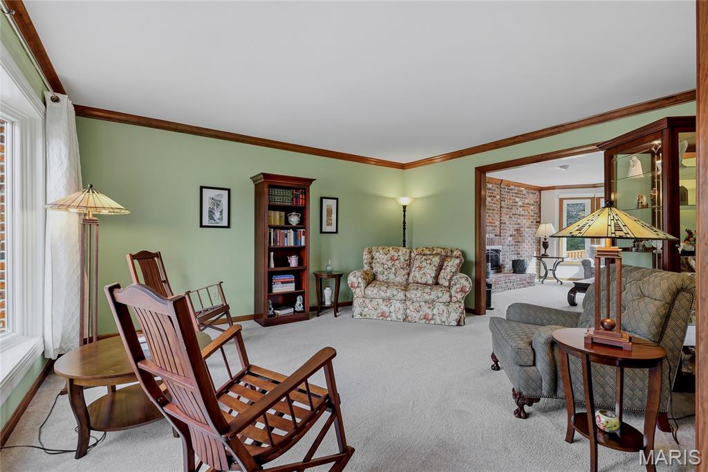 1510 Timber Point Court Chesterfield, MO 63017 - Photo 4 of 44