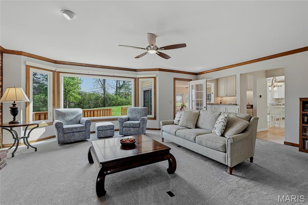 1510 Timber Point Court Chesterfield, MO 63017 - Photo 7 of 44