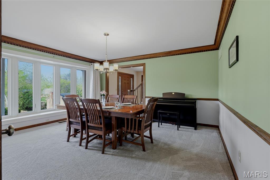 1510 Timber Point Court Chesterfield, MO 63017 - Photo 9 of 44