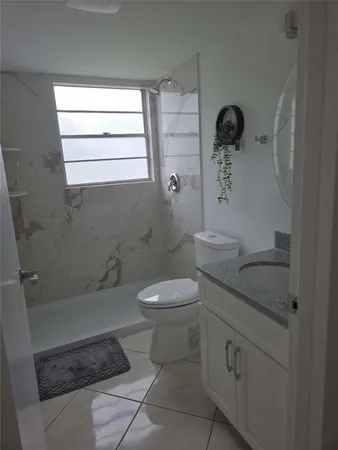 $1,700 | 108 Fanshaw C, Boca Raton, FL 33434