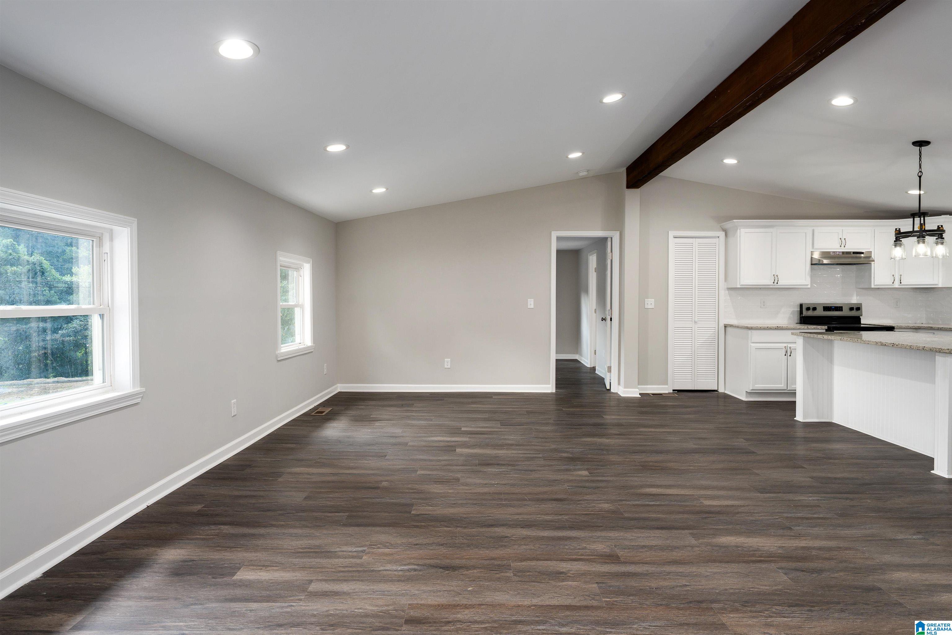 936 Pineview Road Birmingham, AL 35210 - Photo 7 of 24