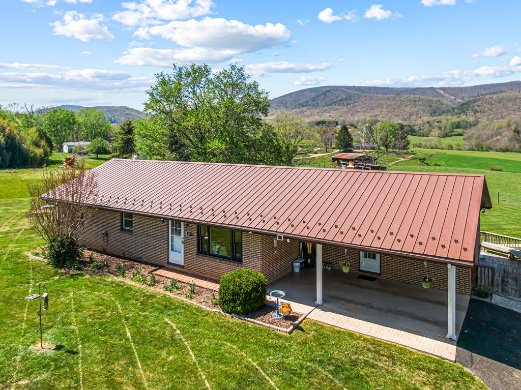 477 Sheffey School Road Max Meadows, VA 24360 - Photo 7 of 85 Gallery Image 7