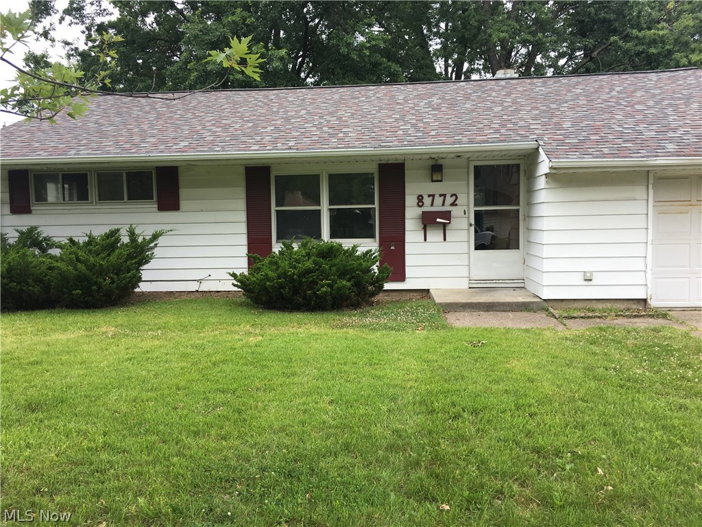 8772 Lynnhaven Road Parma Heights, OH 44130 - Photo 2 of 17