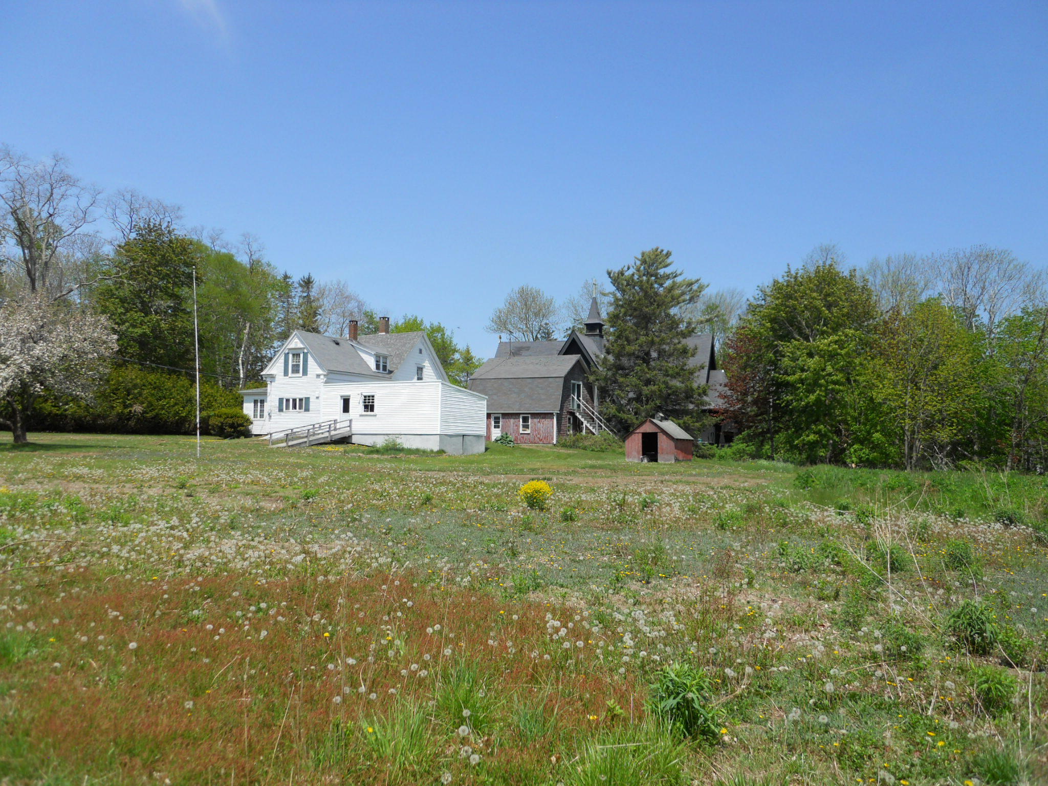 318 Pendleton Point Road Islesboro, ME 04848 - Photo 8 of 12 SouthsideYard7240
