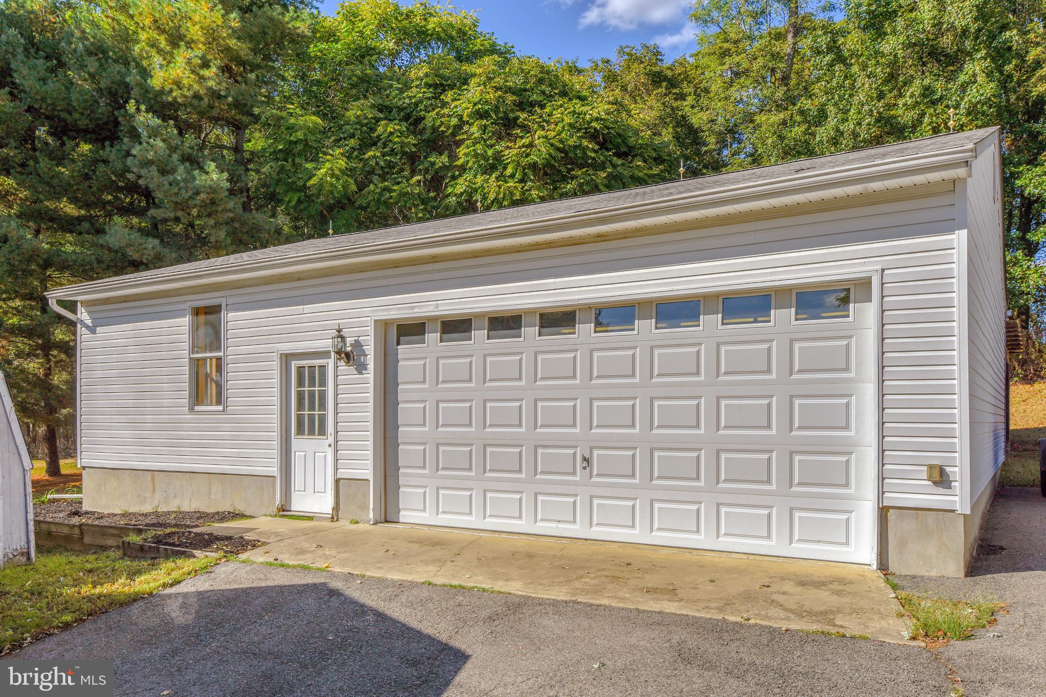 3185 Ferry Landing Road Dunkirk, MD 20754 - Photo 2 of 30 Gallery Image 2