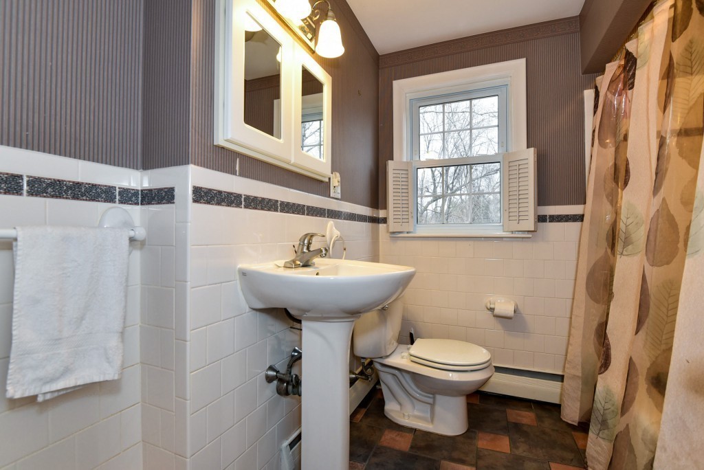 22 Hillcrest Road Medfield, MA 02052 - Photo 15 of 28 Gallery Image 15