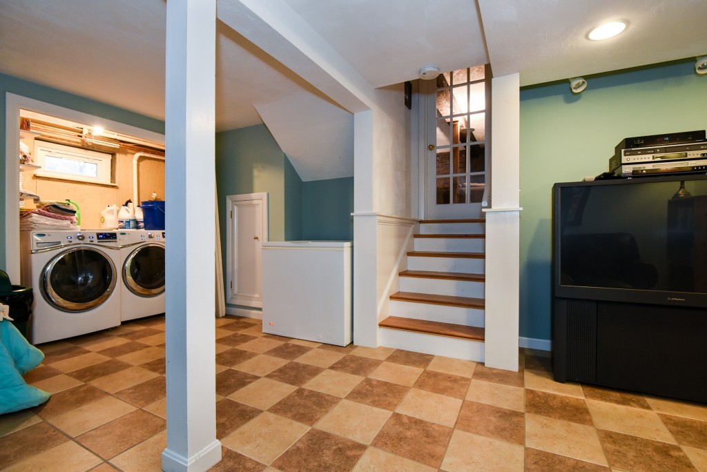 22 Hillcrest Road Medfield, MA 02052 - Photo 20 of 28 Gallery Image 20