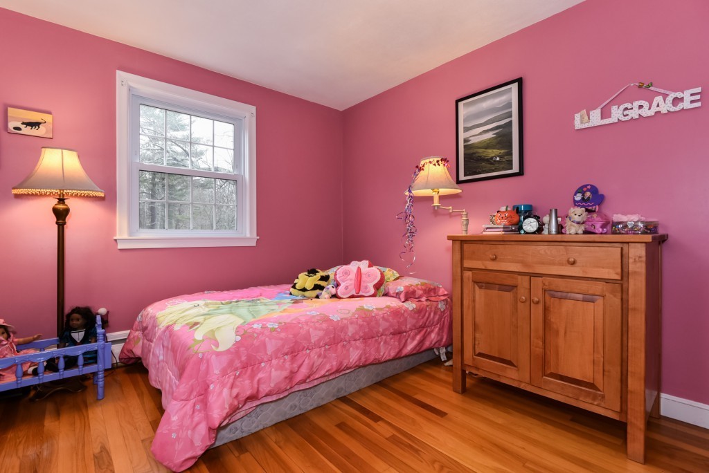 22 Hillcrest Road Medfield, MA 02052 - Photo 10 of 28 Gallery Image 10