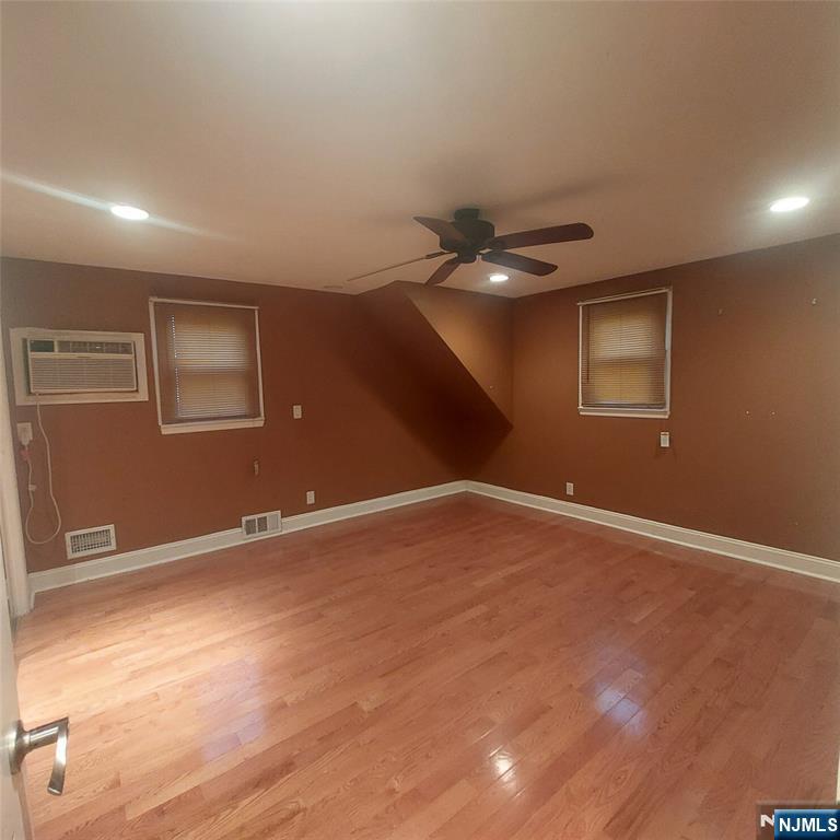 364 Billington Road Teaneck, NJ 07666 - Photo 11 of 17