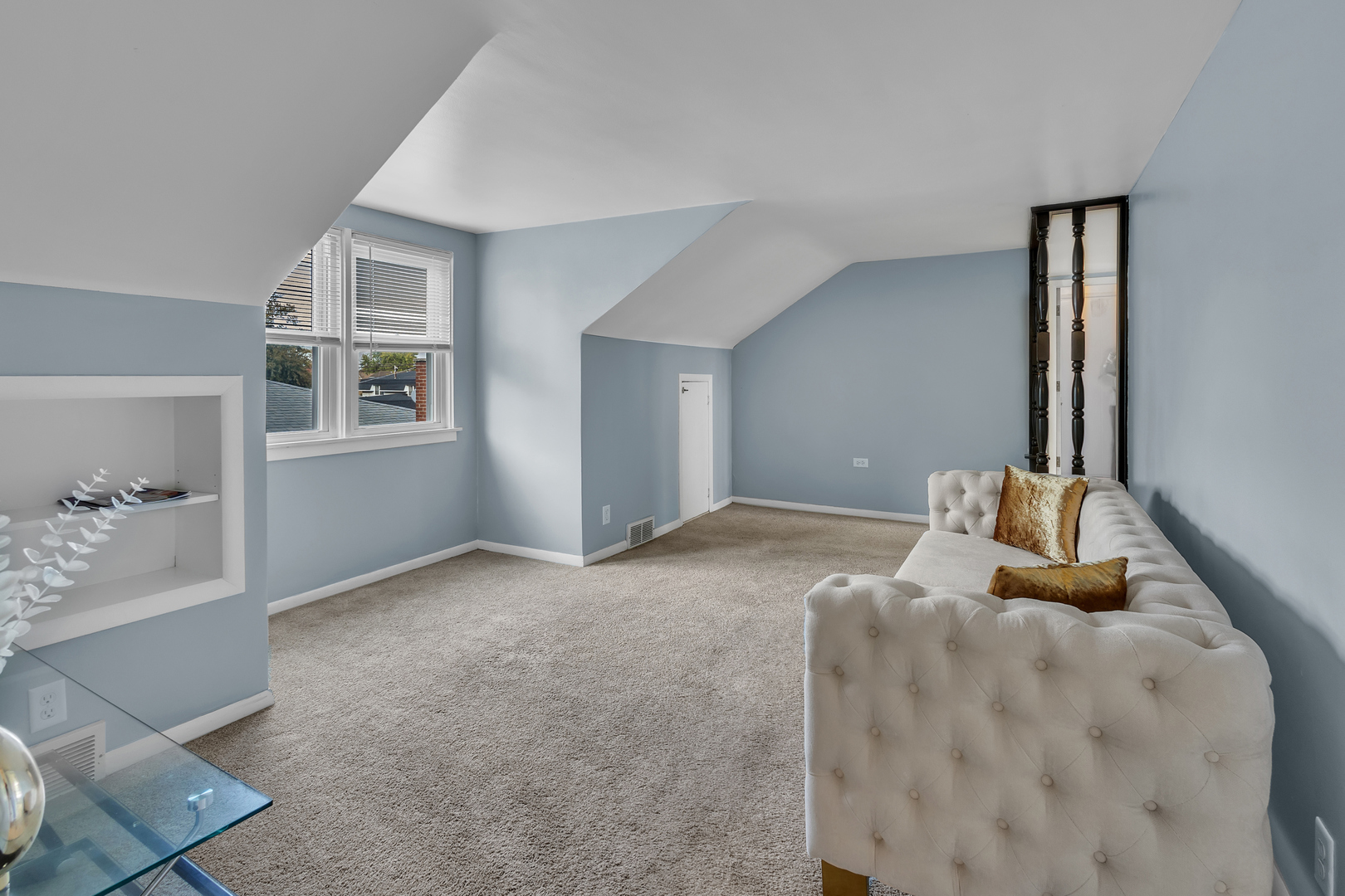 4617 Blanchan Avenue Brookfield, IL 60513 - Photo 9 of 22