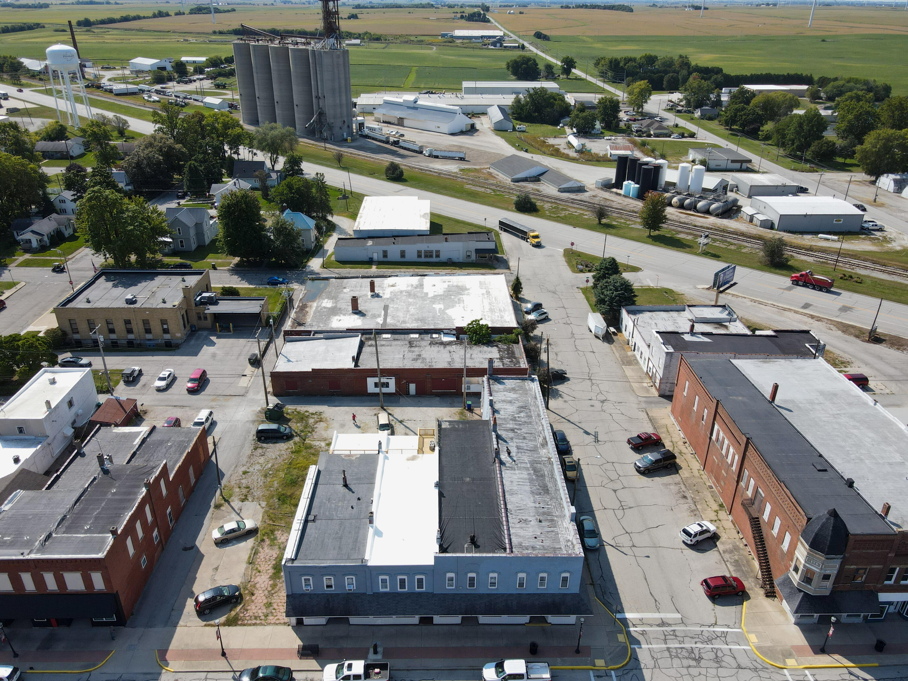 202 East 5th Street Fowler, IN 47944 - Photo 16 of 38 a picture of a city view