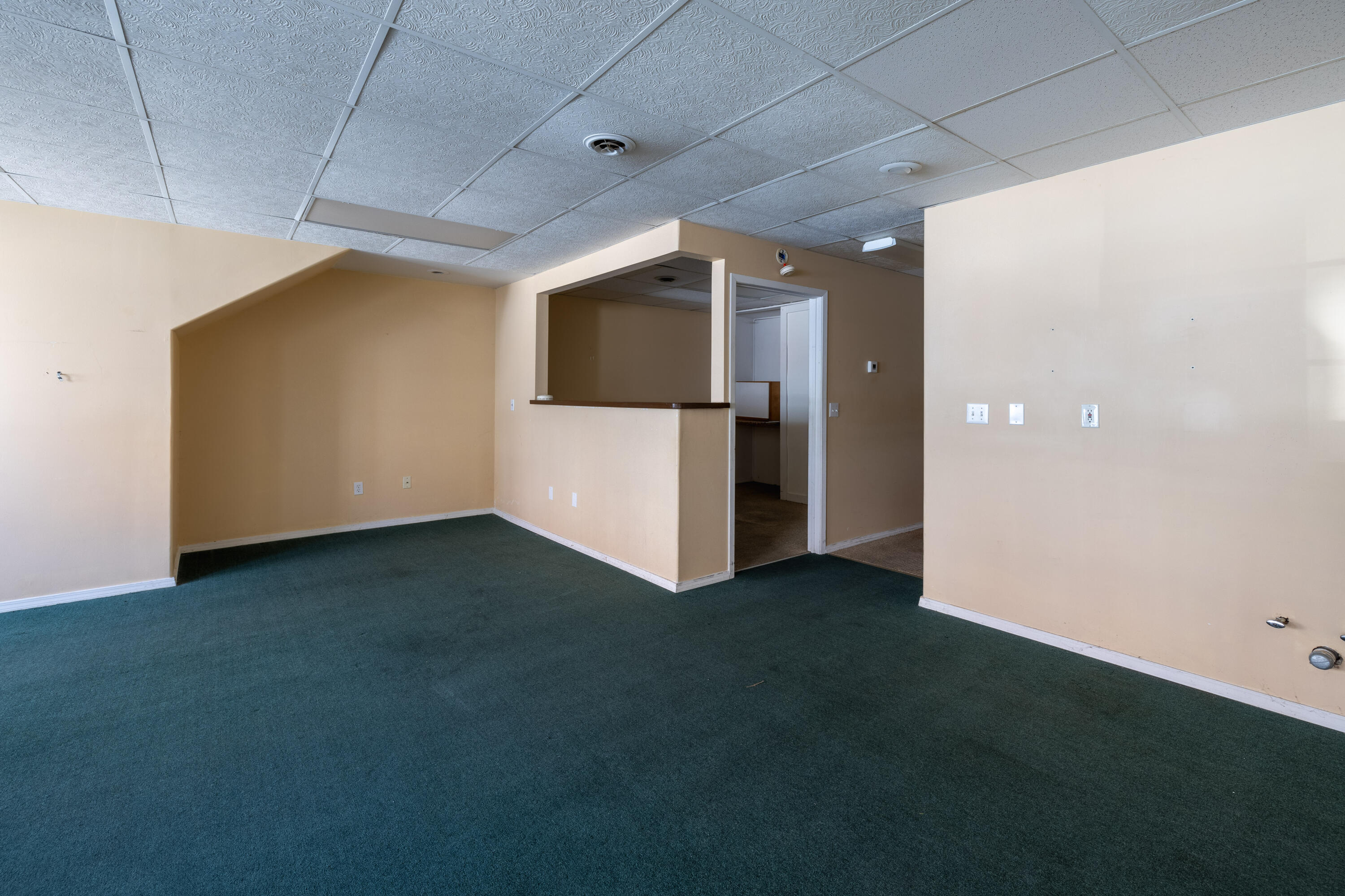 202 East 5th Street Fowler, IN 47944 - Photo 26 of 38 a view of a livingroom with an empty space