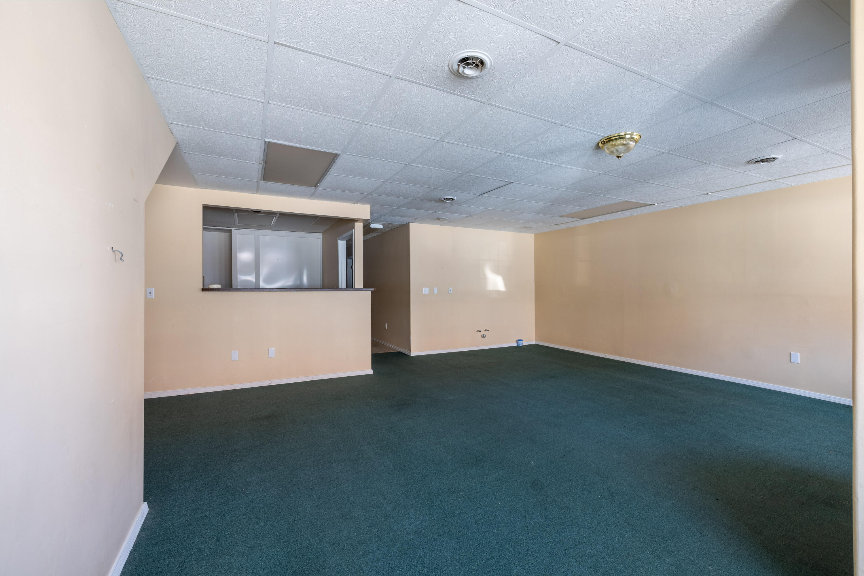 202 East 5th Street Fowler, IN 47944 - Photo 29 of 38 an empty room with a empty space and windows