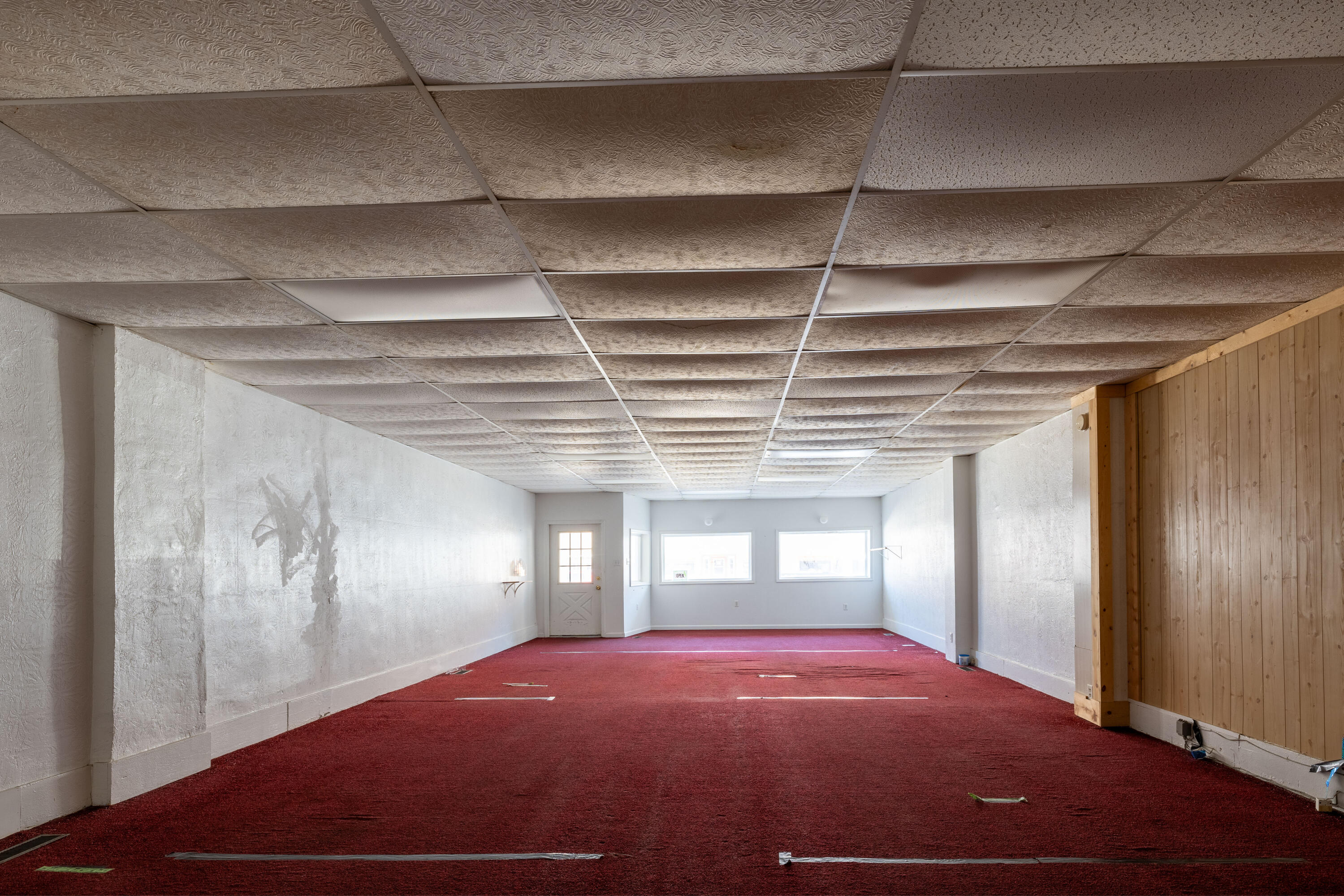 202 East 5th Street Fowler, IN 47944 - Photo 30 of 38 a view of empty room with windows