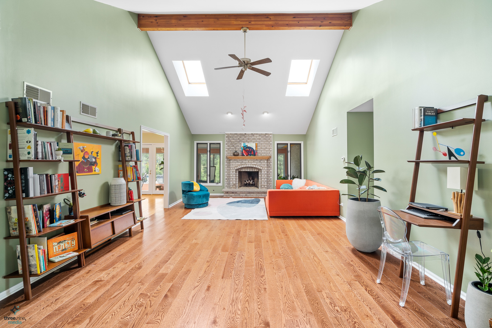 1224 Arbor Drive Lemont, IL 60439 - Photo 3 of 27 a living room with furniture and a flat screen tv