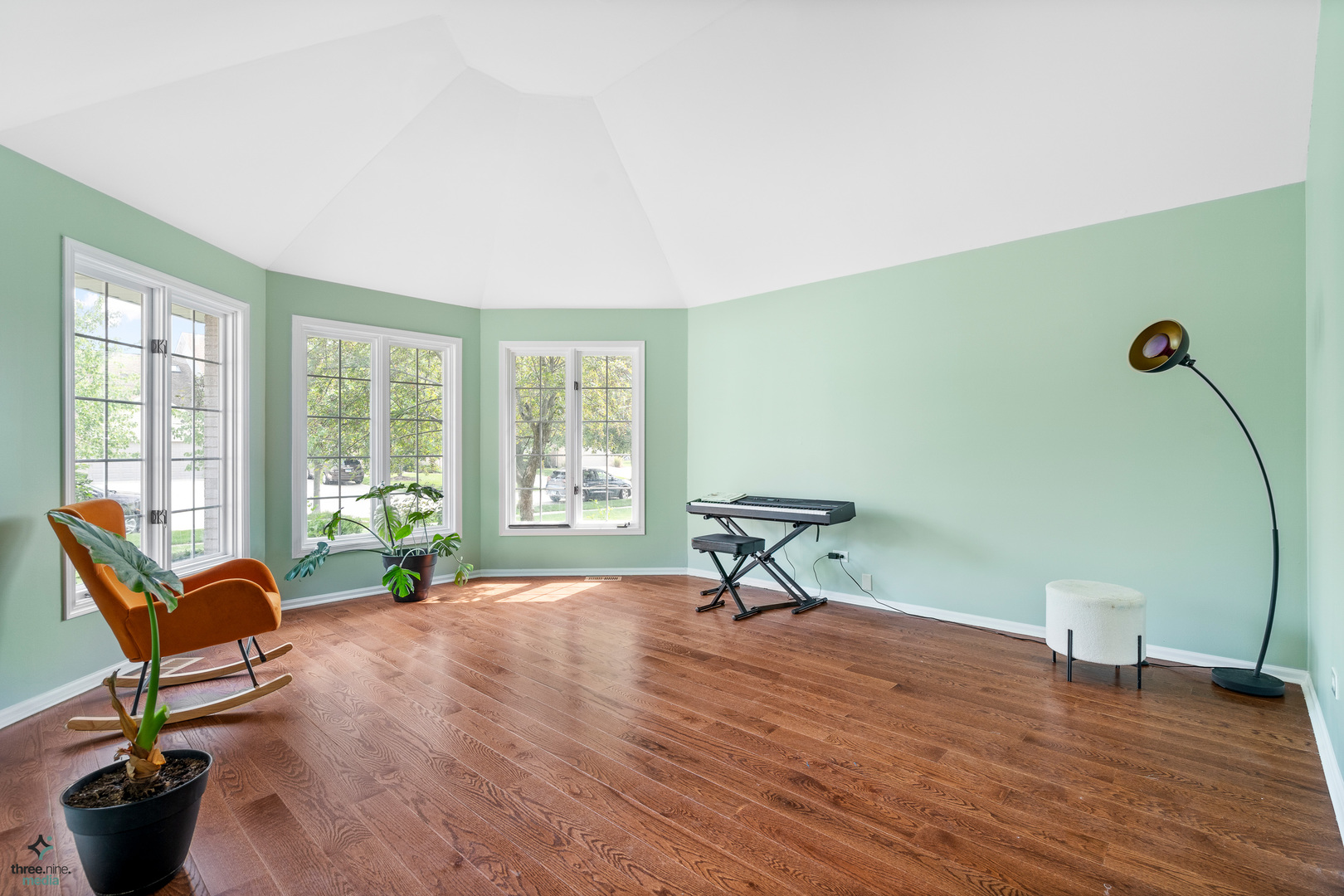 1224 Arbor Drive Lemont, IL 60439 - Photo 9 of 27 a living room with furniture and a window