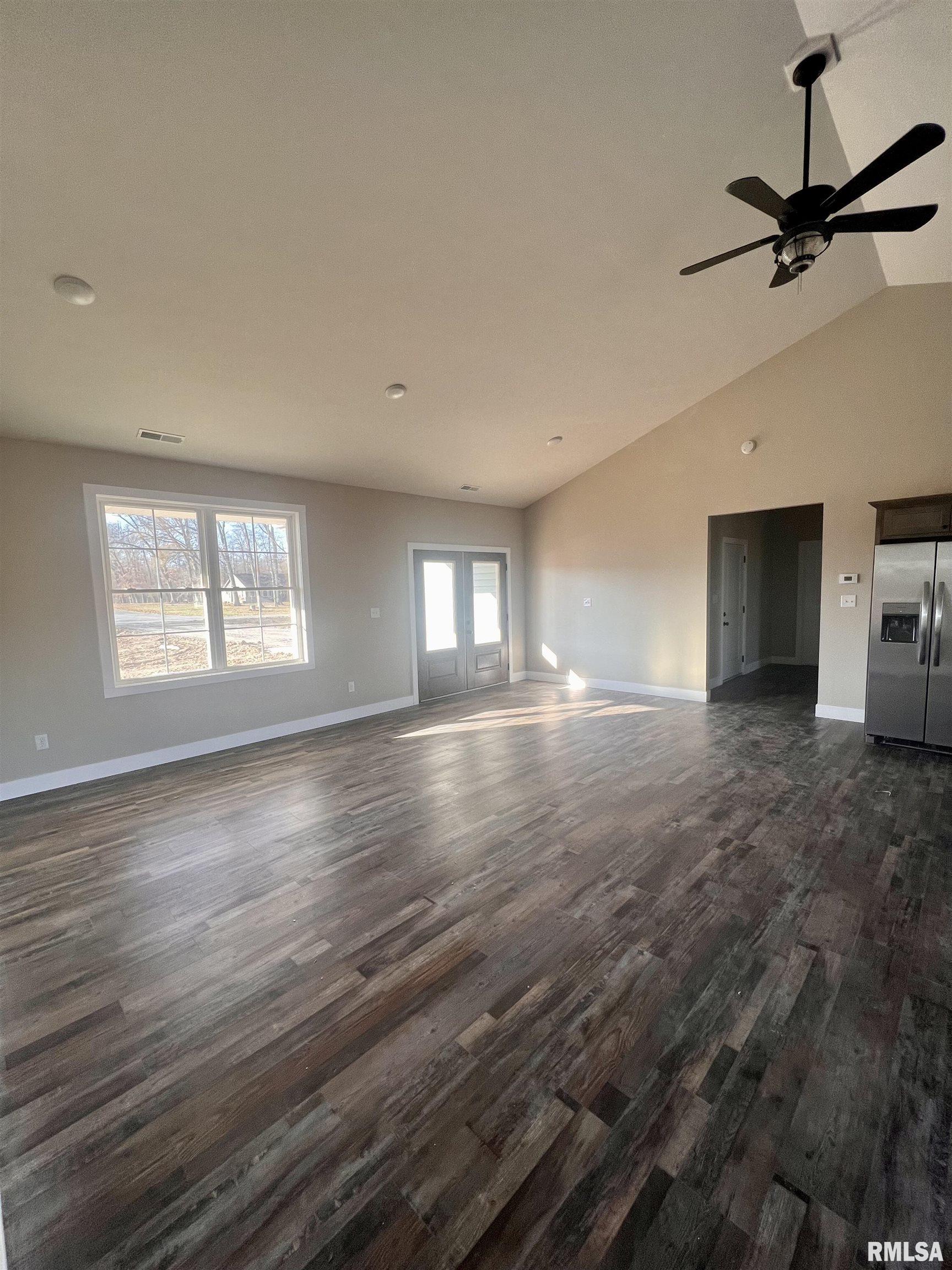 848 Sycamore Road Carbondale, IL 62901 - Photo 4 of 21