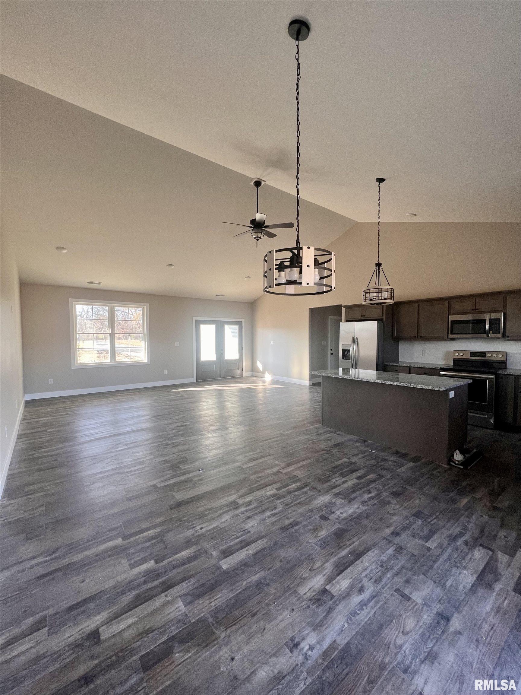 848 Sycamore Road Carbondale, IL 62901 - Photo 6 of 21