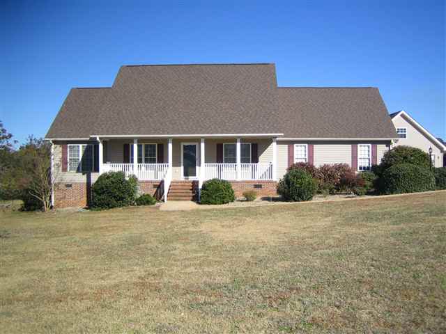 1014 Moorhead Place Pendleton, SC 29670 - Photo 1 of 25