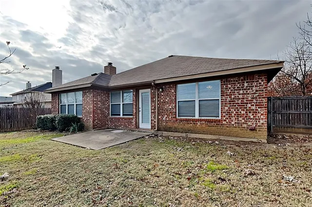 $2,345 | 1908 Collington Drive, Roanoke, TX 76262
