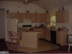156 Bowsprit Road Manahawkin, NJ 08050 - Photo 4 of 10