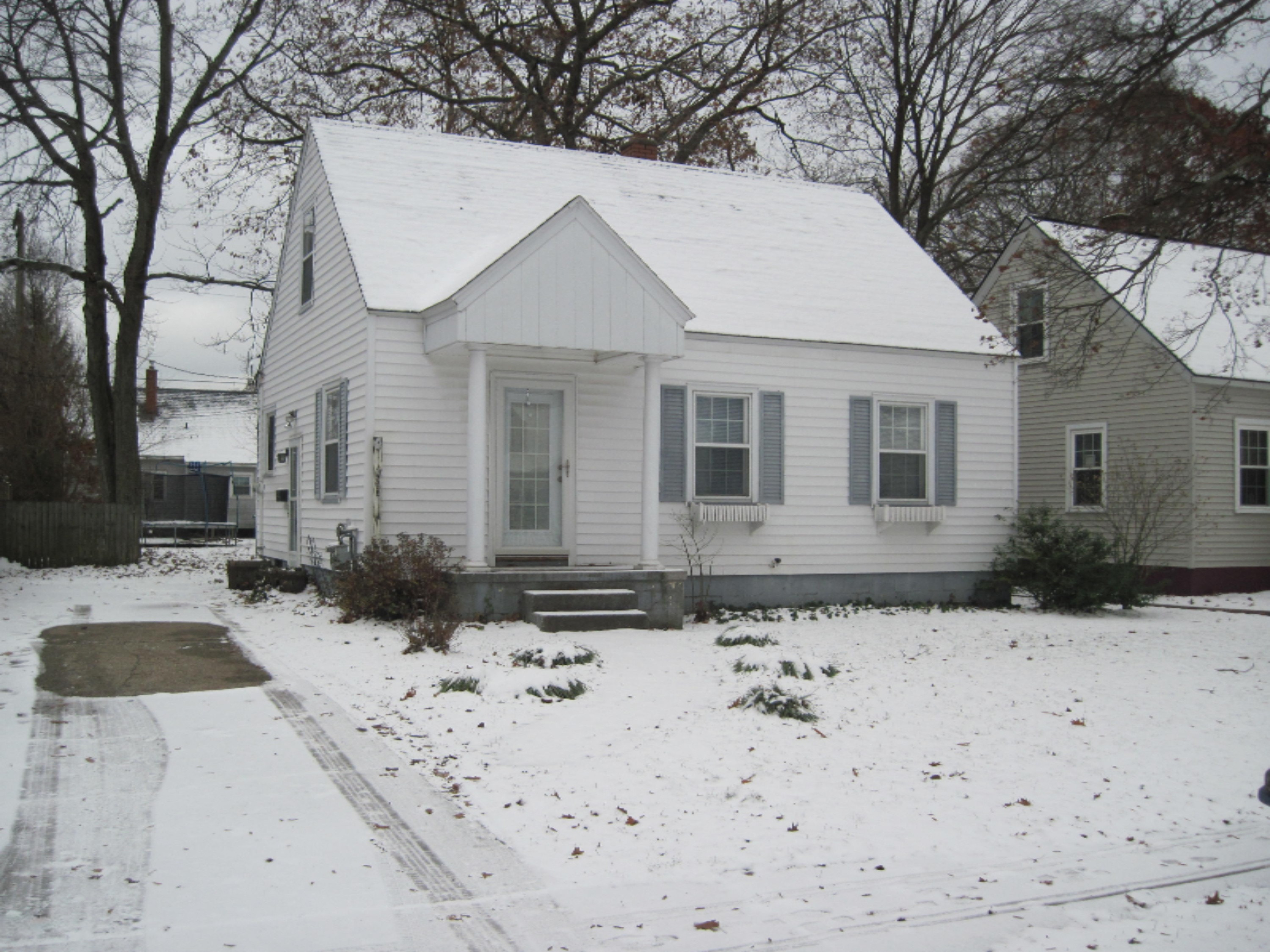 1363 Cornell Road Muskegon, MI 49441 - Photo 1 of 15 IMG_0014