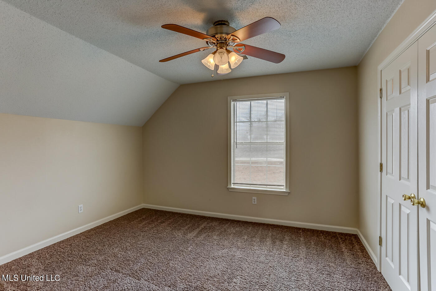 7316 Deerbrook Road Olive Branch, MS 38654 - Photo 16 of 22 Upstairs BR #1