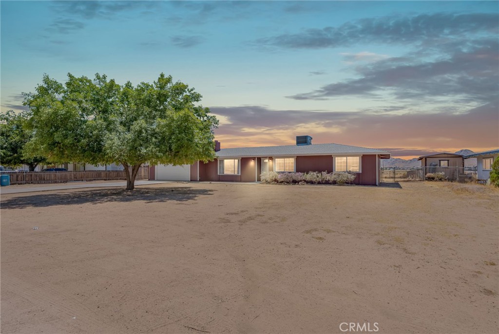 16050 Pawnee Road Apple Valley, CA 92307 - Photo 1 of 46