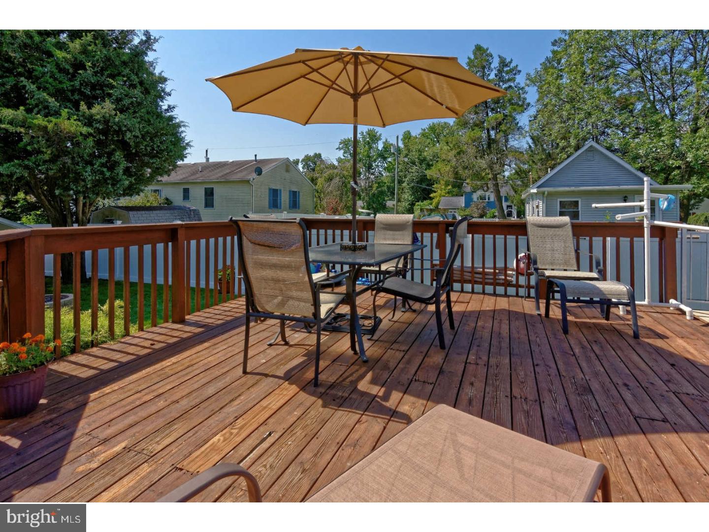 95 Lafayette Road Pennsville, NJ 08070 - Photo 12 of 25 Deck