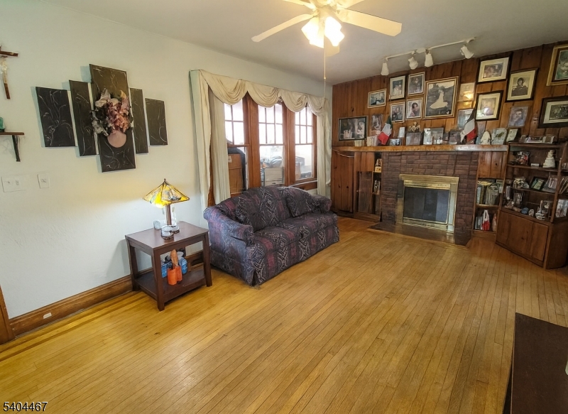 52 Passaic Avenue Livingston, NJ 07039 - Photo 13 of 17